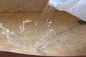 拉萨市漏水维修 免砸砖防水材料该如何施工